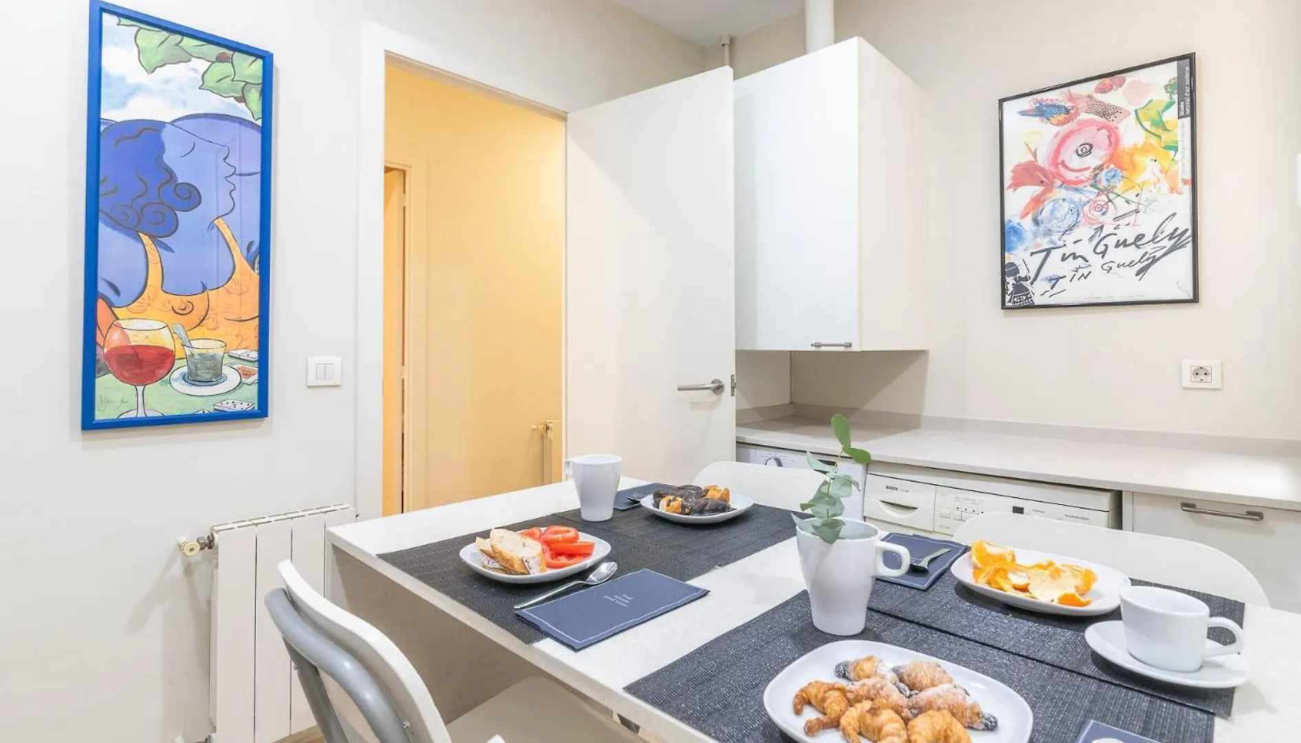 My Space Barcelona - Spacious And Modern Apartment Near The Hospital Clinic